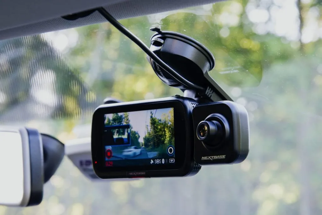Lợi ích khi lắp camera hành trình trước sau