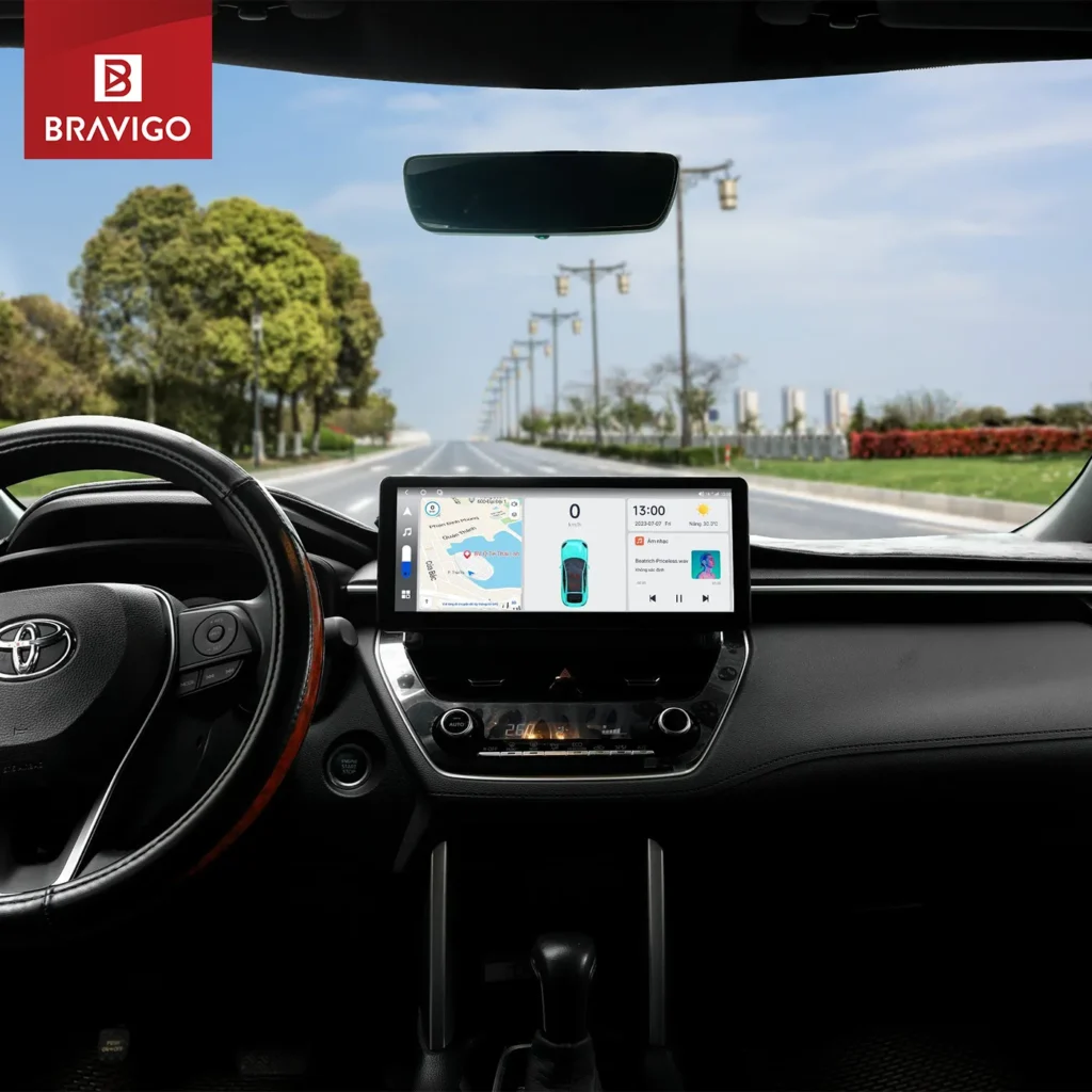Blux Plus trênToyota Cross