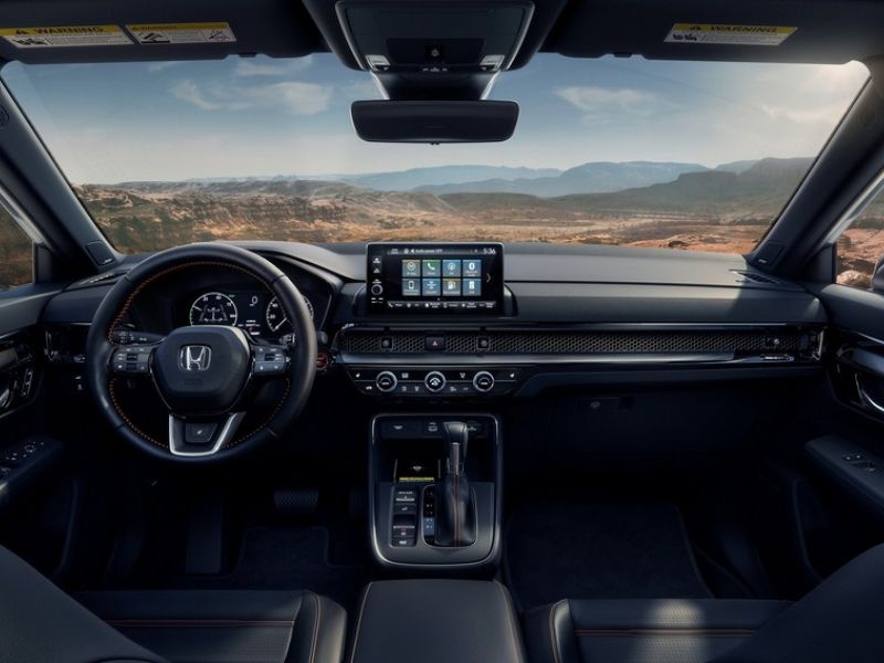 Tính năng giải trí còn cơ bản Tính năng giải trí còn cơ bản